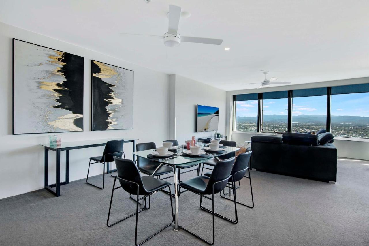 Q Tower At Surfers Paradise - Self Contained Apartments 골드코스트 외부 사진