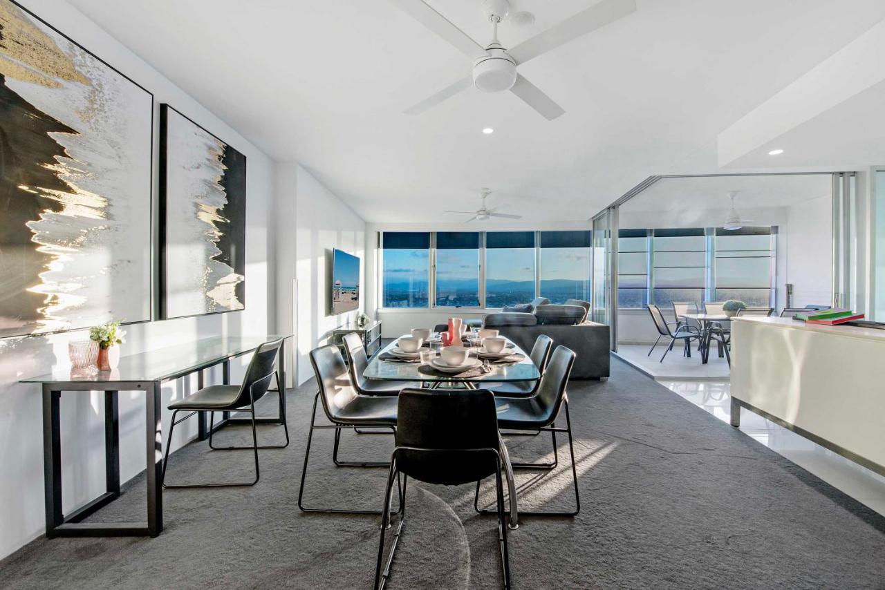 Q Tower At Surfers Paradise - Self Contained Apartments 골드코스트 외부 사진