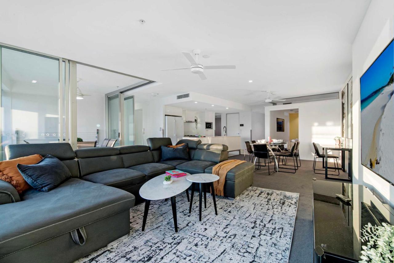 Q Tower At Surfers Paradise - Self Contained Apartments 골드코스트 외부 사진