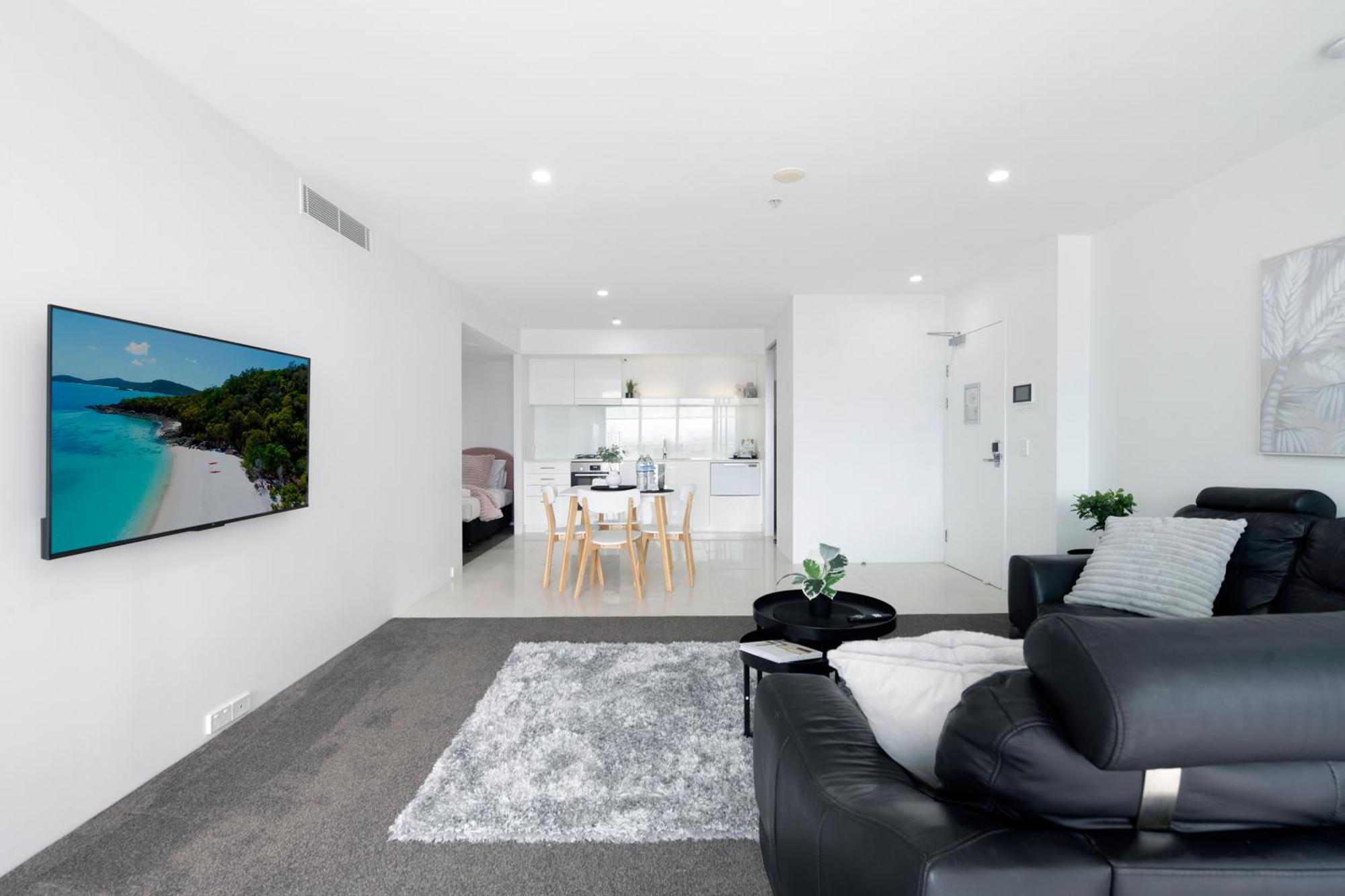 Q Tower At Surfers Paradise - Self Contained Apartments 골드코스트 외부 사진