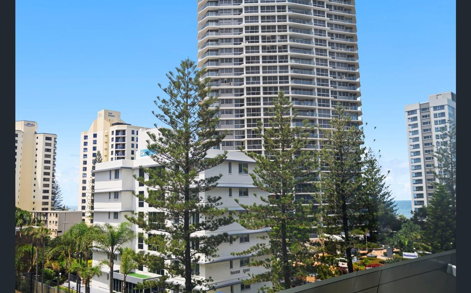 Q Tower At Surfers Paradise - Self Contained Apartments 골드코스트 외부 사진
